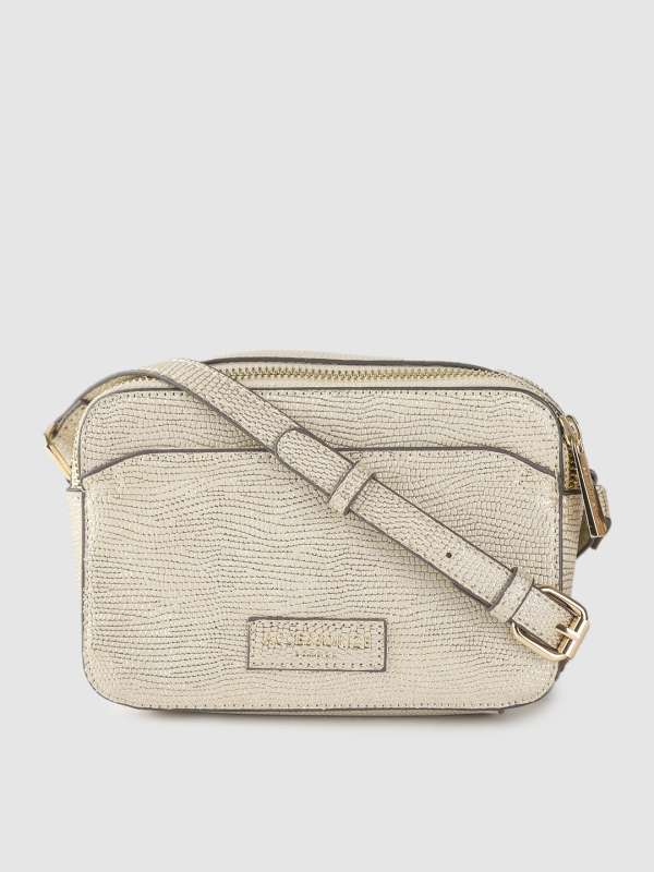 accessorize bags myntra