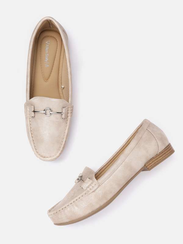 loafer shoes myntra