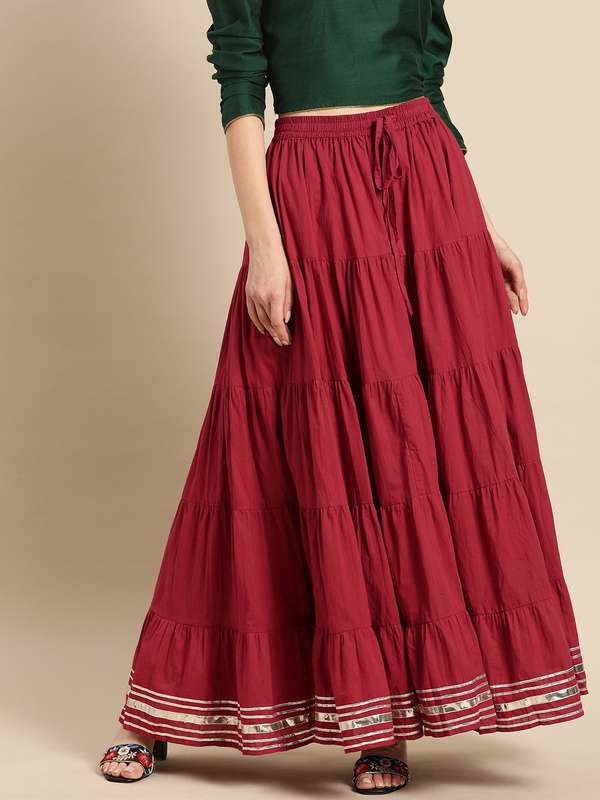 maroon skirt combination