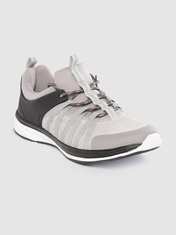 myntra running shoes