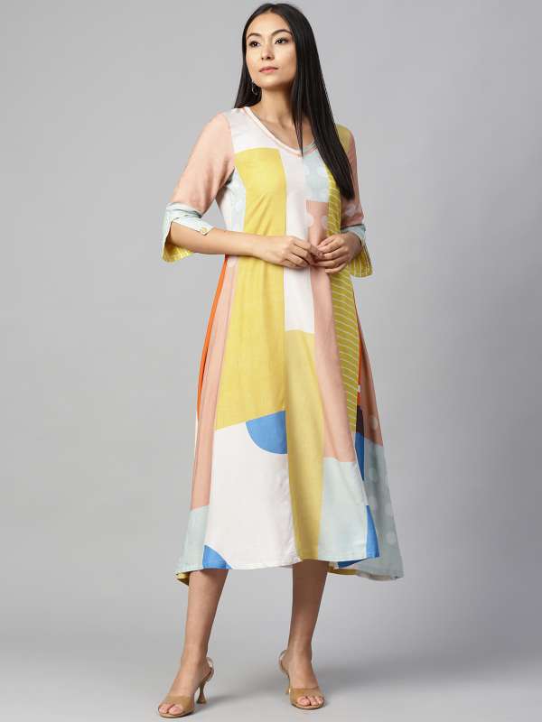 dress for w