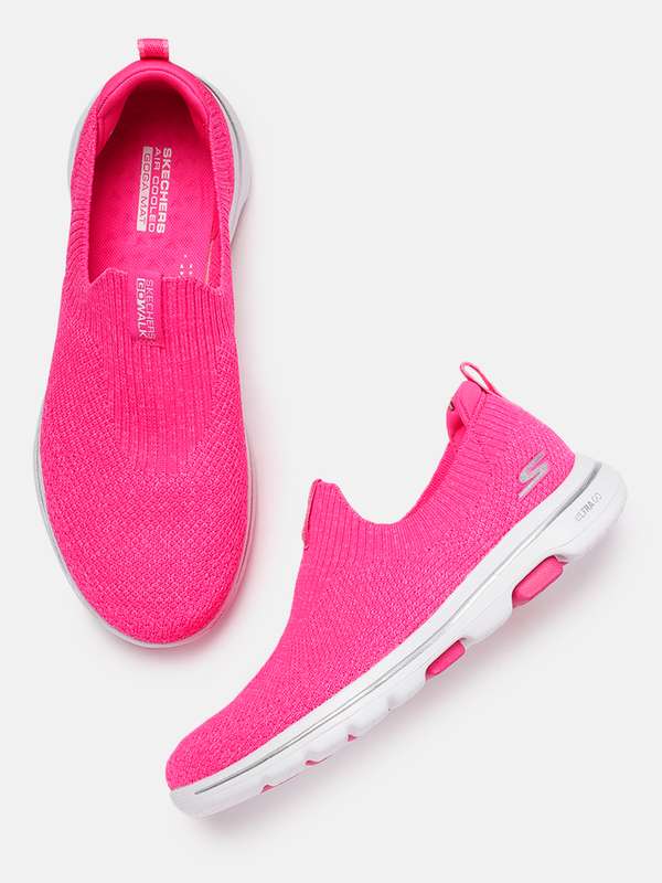 myntra skechers