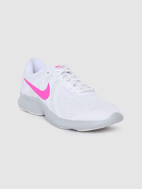 myntra nike sports shoes