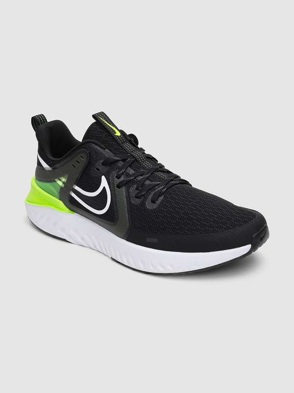 nike white shoes myntra