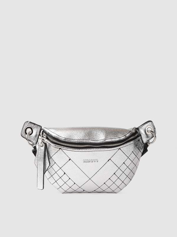 fanny pack myntra