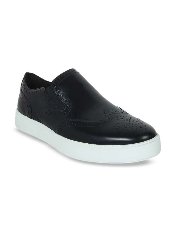 myntra clarks formal shoes