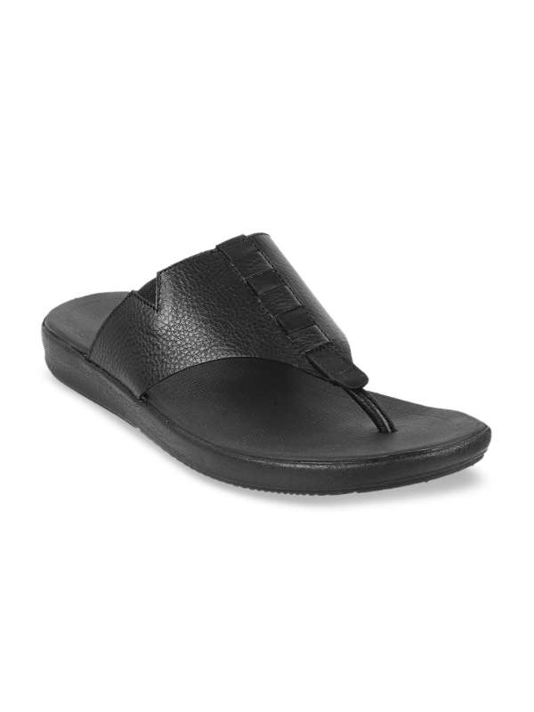 Mochi black thong sandals Clearance