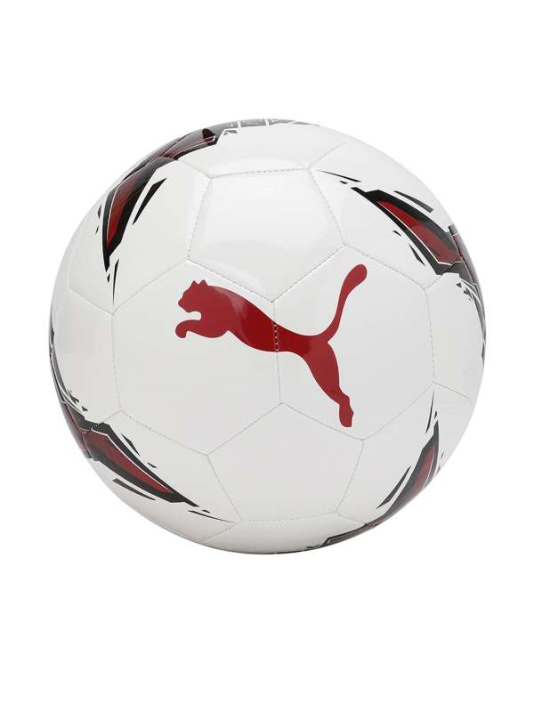 myntra nike footballs