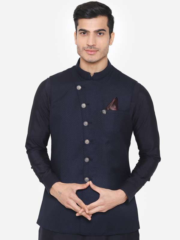 Manu top ethnic wear