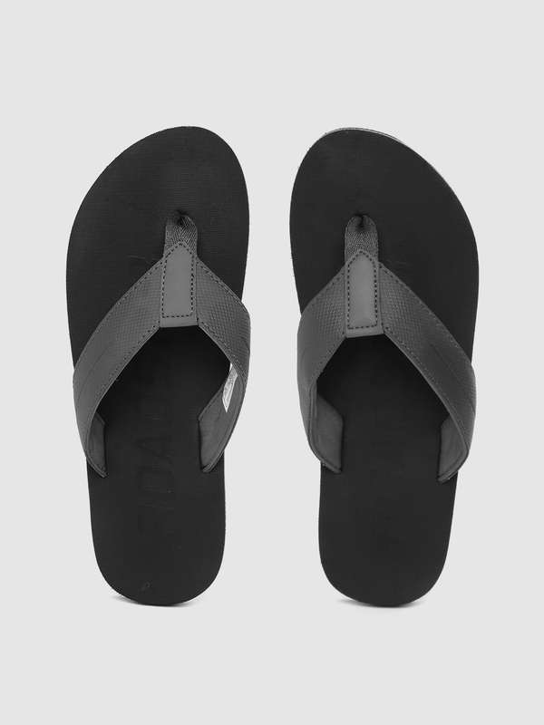 roadster flip flops