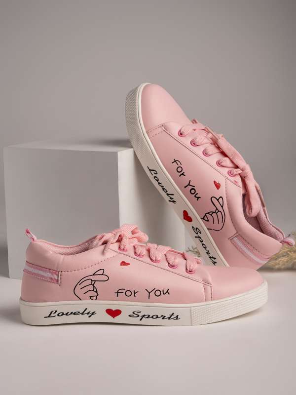 Sneakers for new arrivals girls on myntra