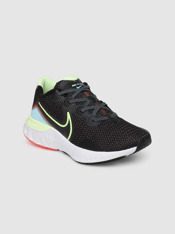 nike shoes women myntra