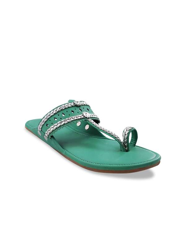 myntra ladies flat sandals