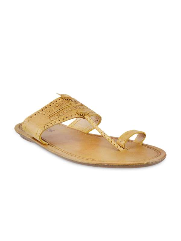 Mochi beige hot sale sandals