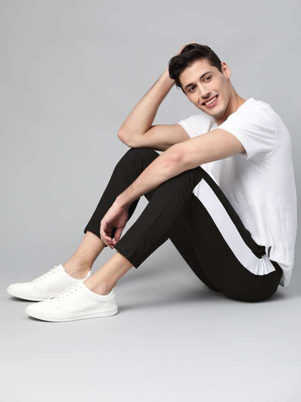 Mast and harbour track store pants