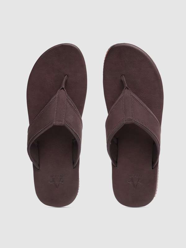 arrow leather chappals