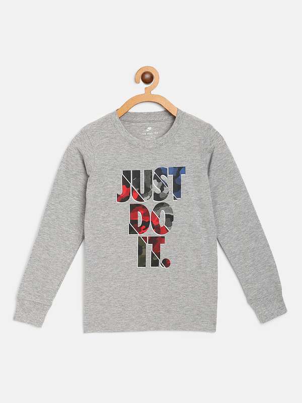 nike full sleeve t shirt myntra