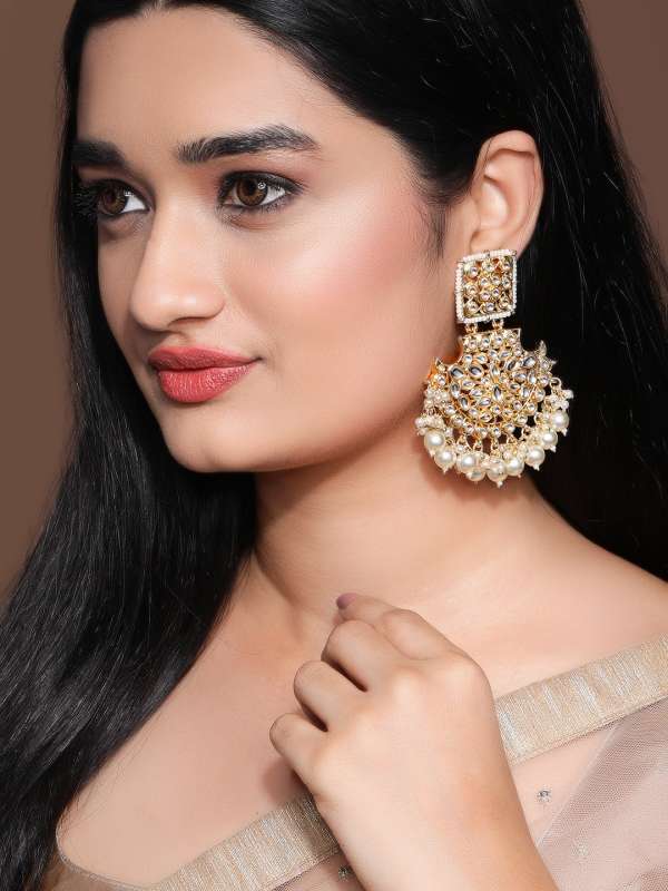 Myntra kundan earrings clearance