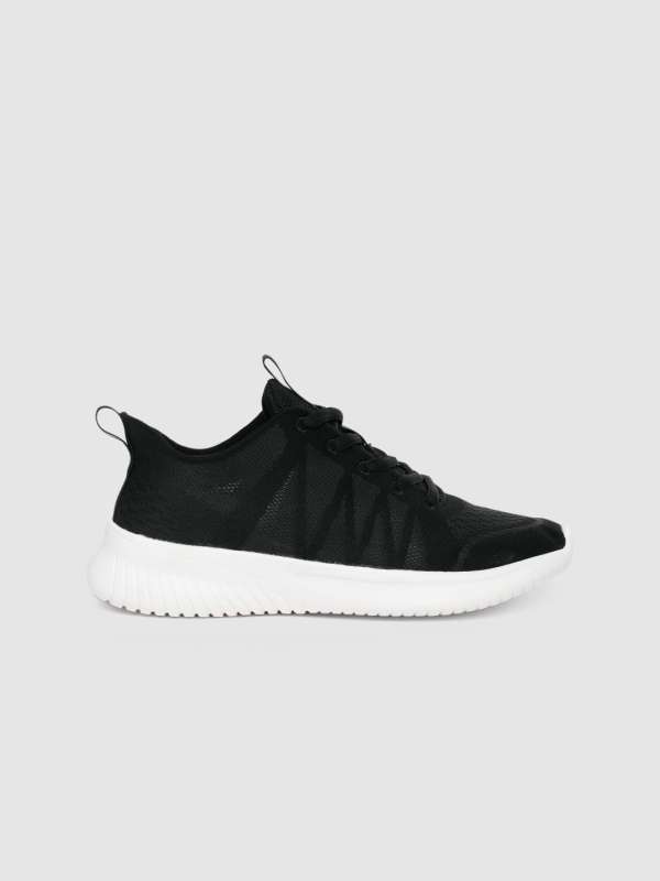 myntra women sports shoes