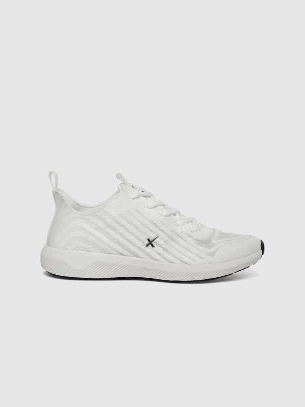 myntra ladies sports shoes