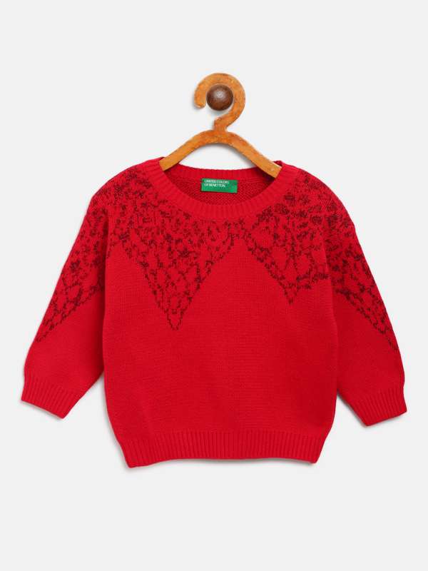 sweater red color