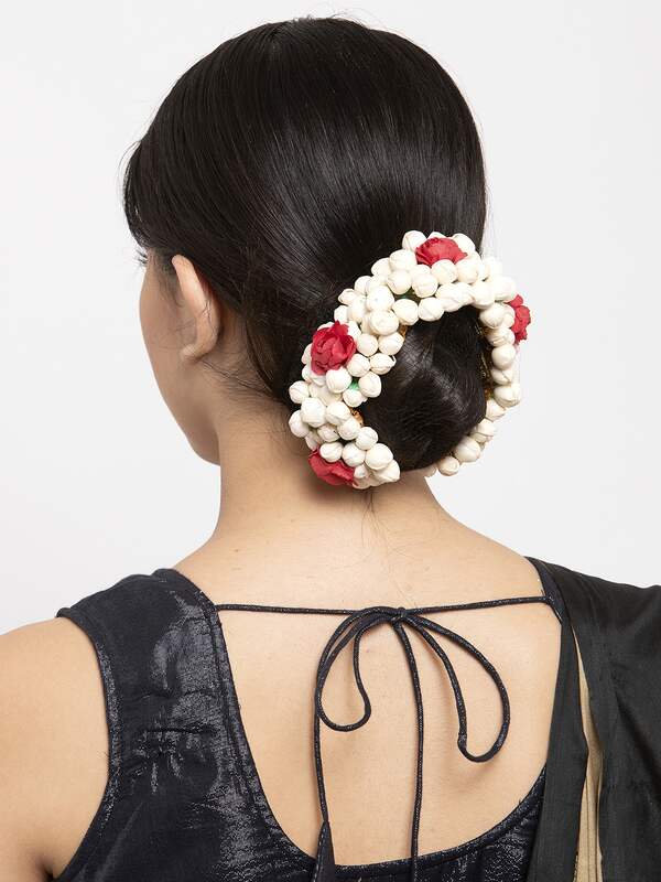Moedbuille Hair Accessory - Buy Moedbuille Hair Accessory online in India