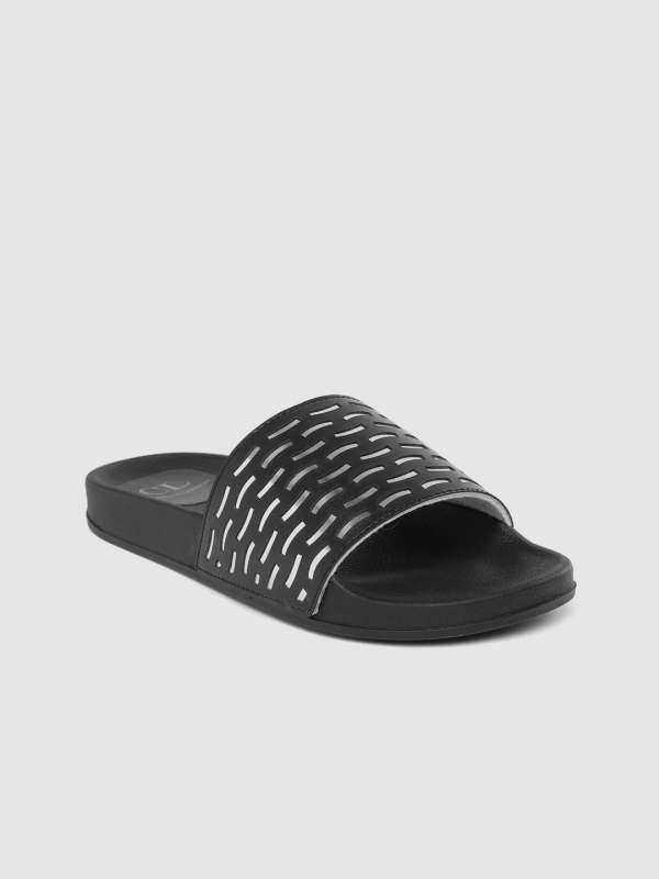 myntra flat footwear