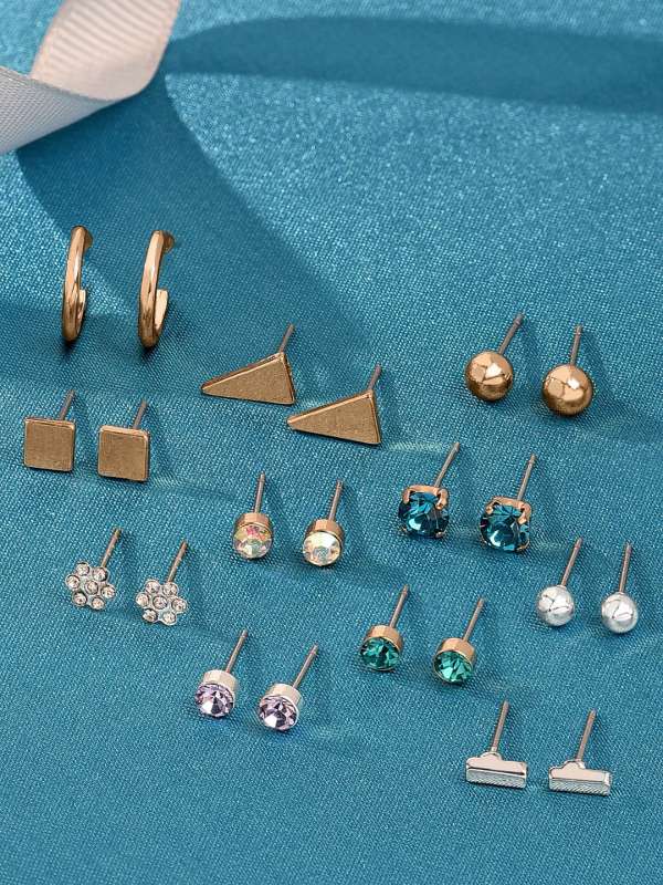 Earrings under store 10 rupees