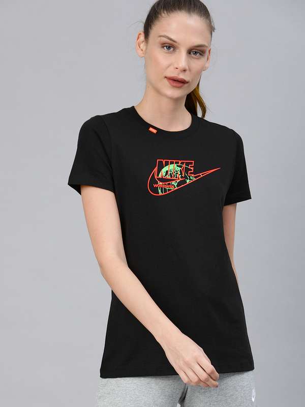 nike polo t shirts myntra