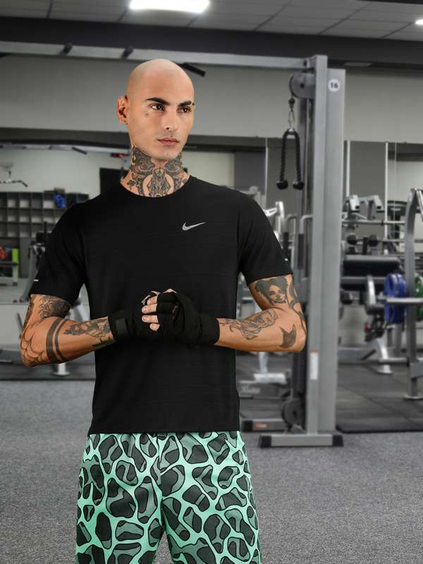 Nike discount pants myntra