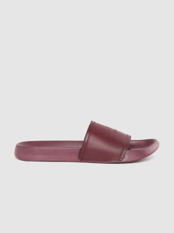 Flip flops for top men under 500