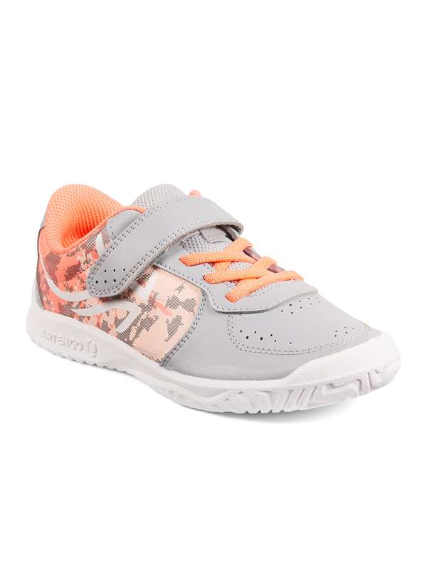 Myntra tennis shoes clearance
