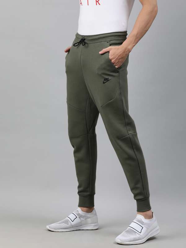 nike track pants myntra