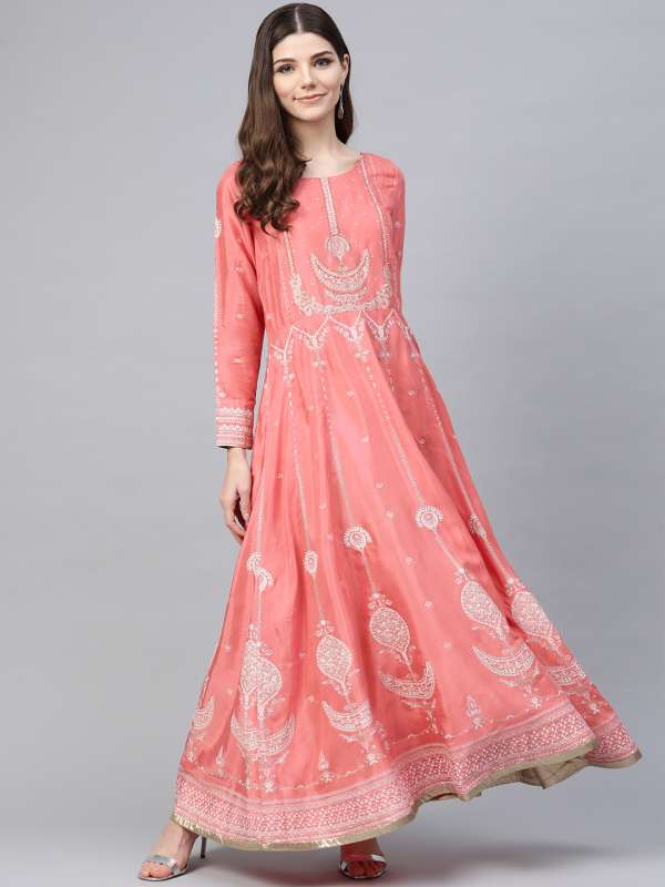 dress for w