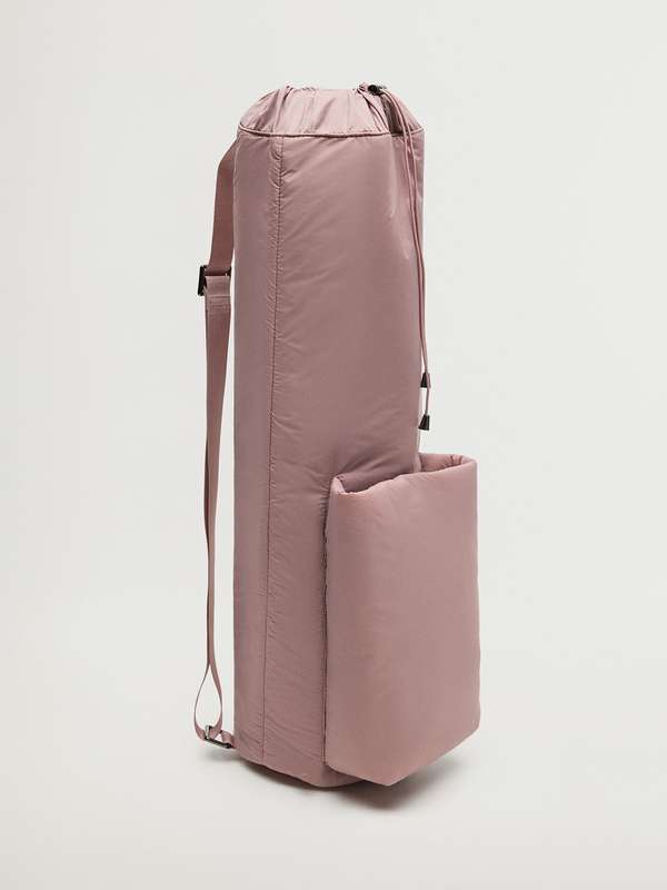 nike shin guards myntra