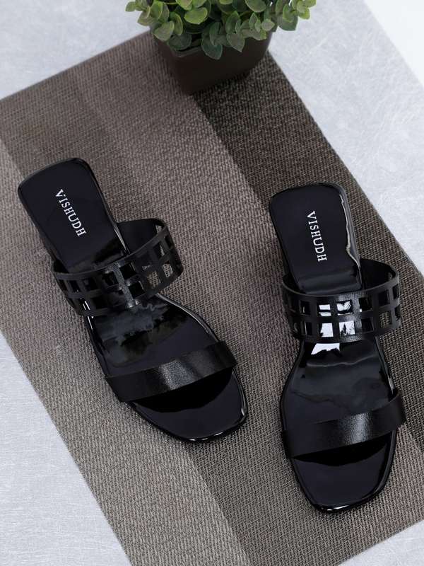 myntra sandals