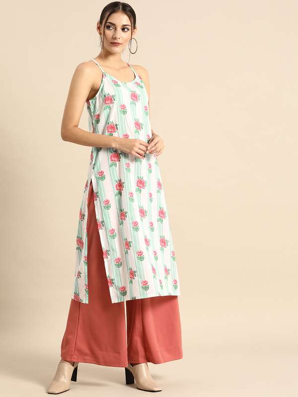 Kurta with shoulder flaps Clearance