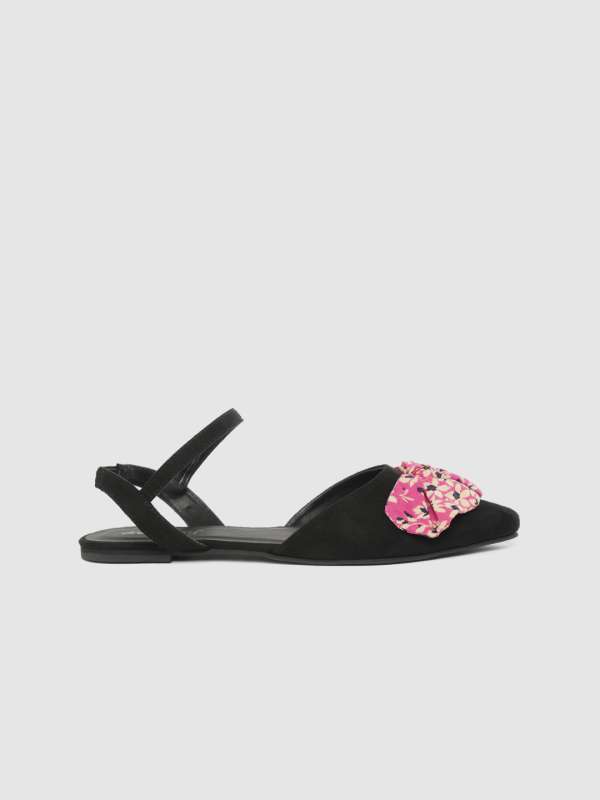 sandals on myntra