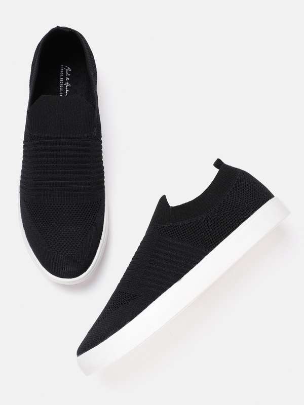 mast and harbour slip ons