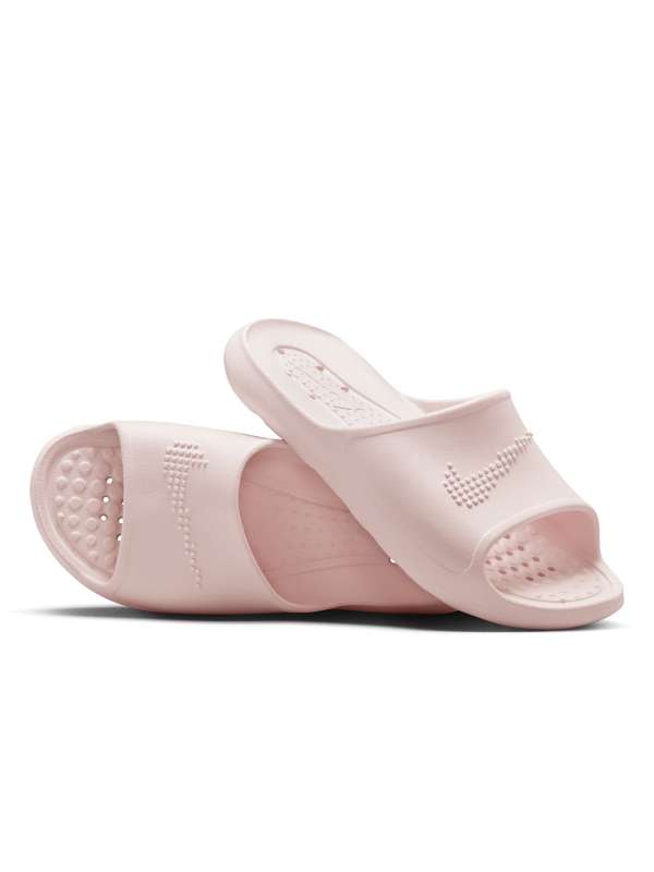 Nike flip flop shop myntra