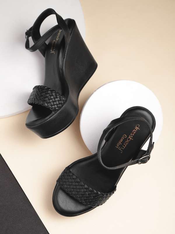 Dressberry wedges outlet