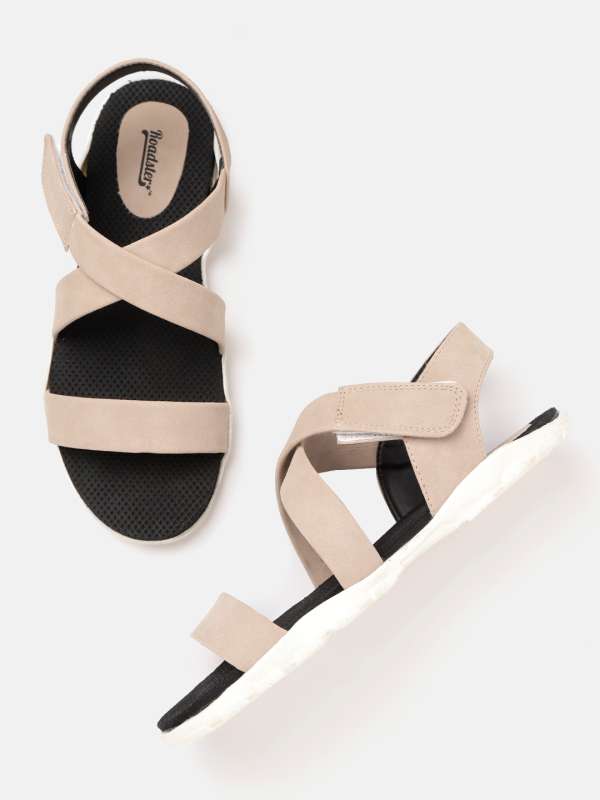 sandals myntra