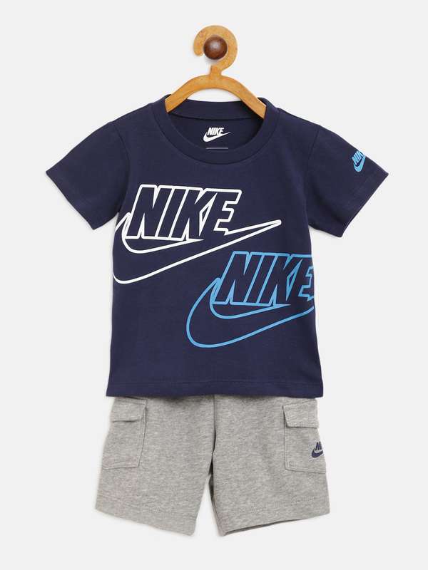 nike shorts myntra