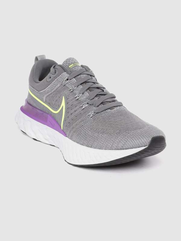 sports shoes for men myntra