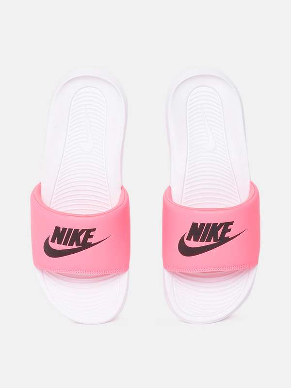 nike flip flops myntra