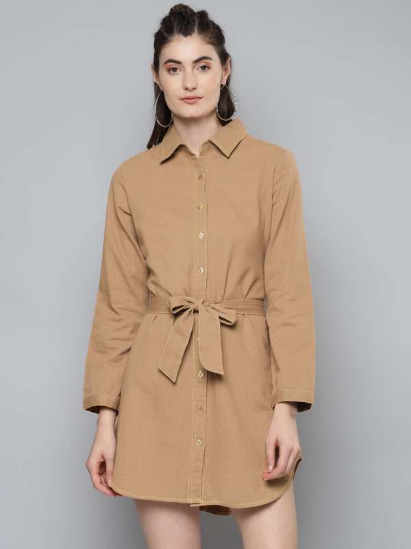 Beige dress deals with belt