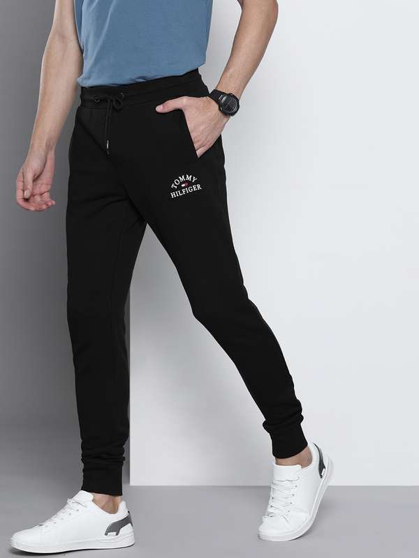 tommy hilfiger joggers set