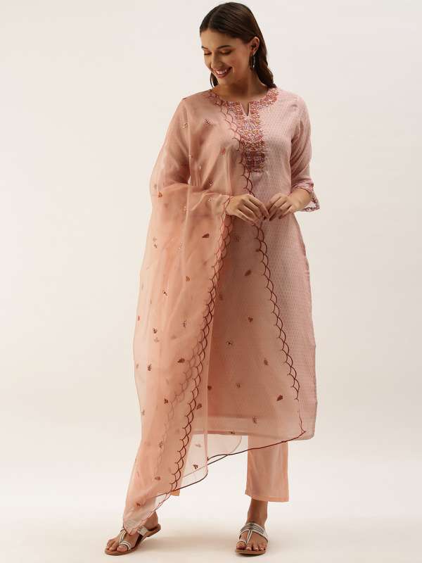 reliance trends heels