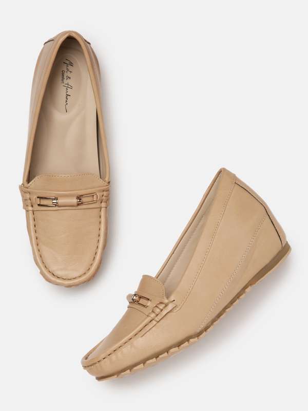 Buy pumps shoes online clearance