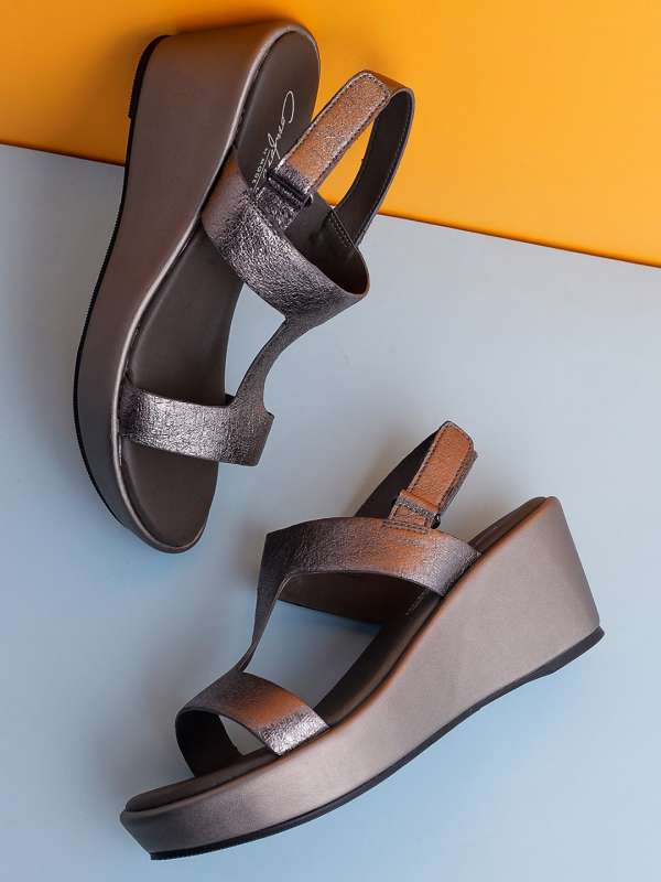 red tape sandals myntra